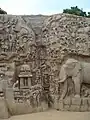 Shiva in Begleitung mehrerer Ganas (o. l.), Relief der Herabkunft der Ganga, Mamallapuram, Tamil Nadu (um 700)