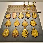 Rüstungsplatten in Blattform