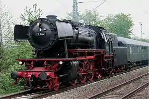 Einfahrt zum Haltepunkt Urmitz