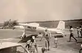 Eine Cessna 180 in den 1970er Jahren auf dem Ein Schemer Flugfeld
