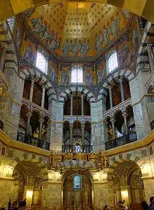 Oktogon des Aachener Doms, einstige Pfalzkapelle Karls des Großen, Ende 8. Jh.