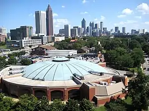 Blick auf den Hank McCamish Pavilion im Juli 2010