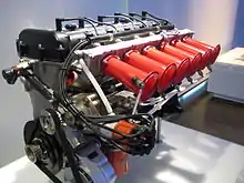 BMW Rennmotor M49 aus dem BMW E9 CSL mit Kugelfischer-Einspritzung und Flachschieberanlage