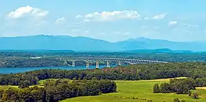 Kingston–Rhinecliff Bridge