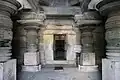 Vorhalle (mandapa) des Shantinatha-Basadi