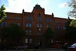 Frontansicht der Kaserne vom Altewiekring