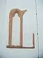 Gotisches Fensterfragment am Chor