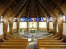 Chorraum der Martin-Luther-Kirche