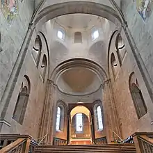 Mainzer Dom: Ostkuppel ohne Rippen