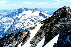 Der Mount Logan vom Buckner Mountain aus gesehen