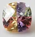 Mehrfarbiger Zirkoniastein