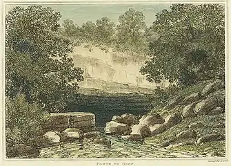Eingang zur selben Höhle von der anderen Seite
