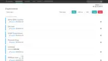 Screenshot der Nutzeroberfläche der eLabFTW-Installation der offiziellen Demo-Seite. Es sind fiktive Einträge von Experimenten in einer Liste zu sehen.