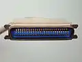 50-poliger „Centronics“-Stecker, 8 Bit Bus­breite