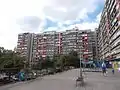 Das größte Wohngebäude von Trnjanska Savica, genannt „Offiziers-Wolkenkratzer“