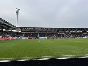 Das Stadion nach dem Umbau während eines Bundesligaspiels zwischen dem SCR Altach und Sturm Graz (2022)