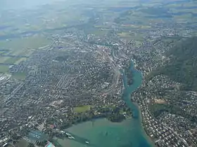 Luftaufnahme der Stadt Thun