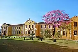 Facade of the Colégio Angélica.